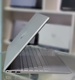 New Laptop HP Stream Notebook 8GB Intel Core I3 SSD 512GB