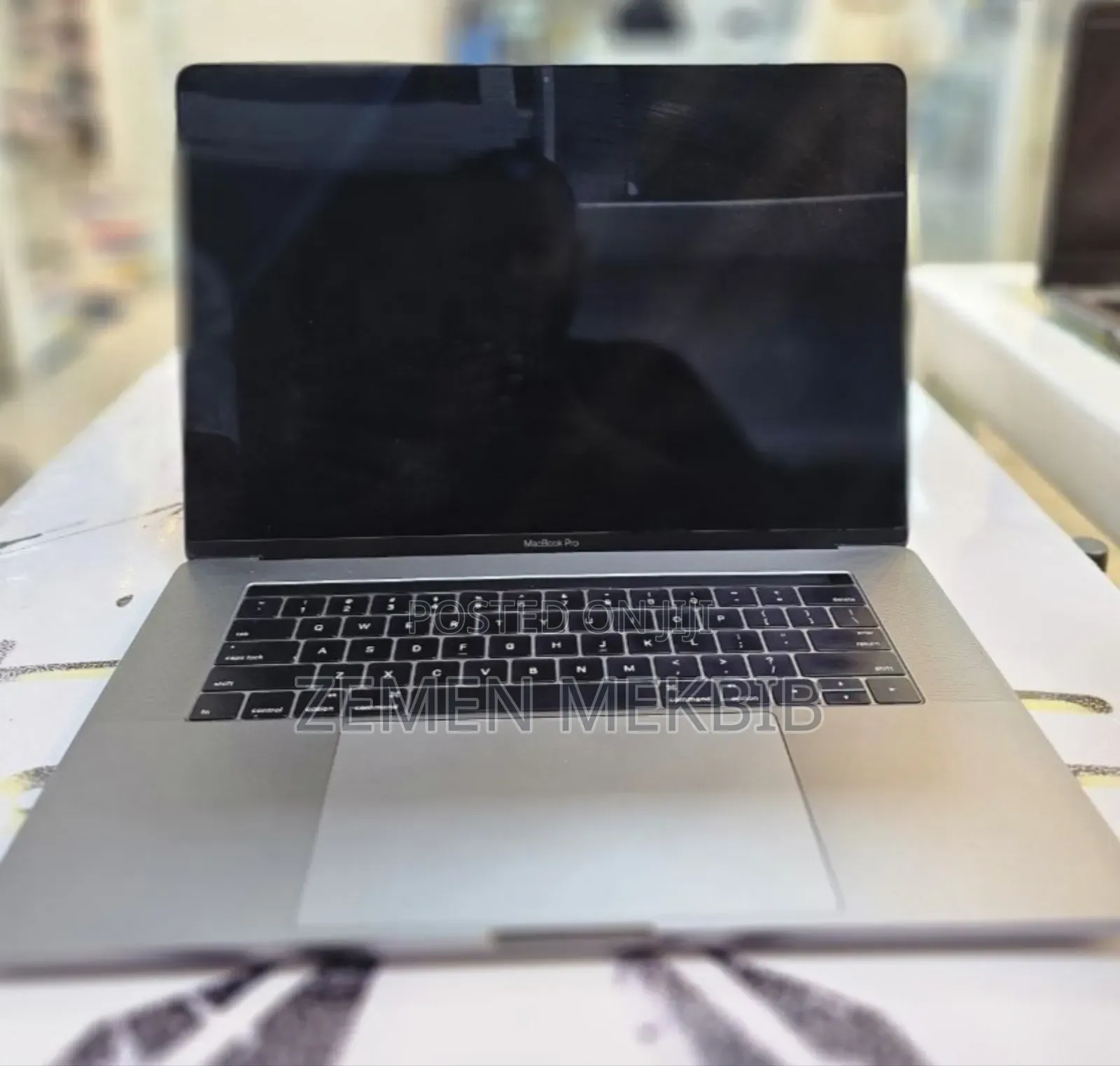 New Laptop Apple MacBook Pro 2016 16GB Intel Core I7 SSD 512GB