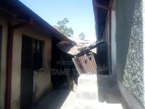 3bdrm House in 02, Yeka for sale