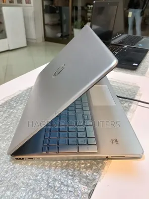 New Laptop HP Stream Notebook 8GB Intel Core I5 SSD 256GB