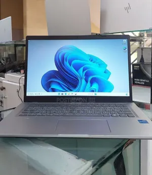 Photo - New Laptop Asus Vivobook E410M 8GB Intel Core I5 SSD 256GB