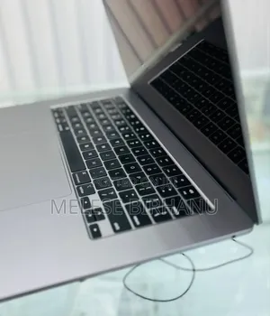 New Laptop Apple MacBook Air 8GB Intel Core M3 SSD 256GB