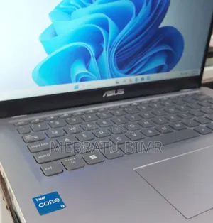 New Laptop Asus VivoBook Flip 14 TP401NA 8GB Intel Core I3 SSD 256GB