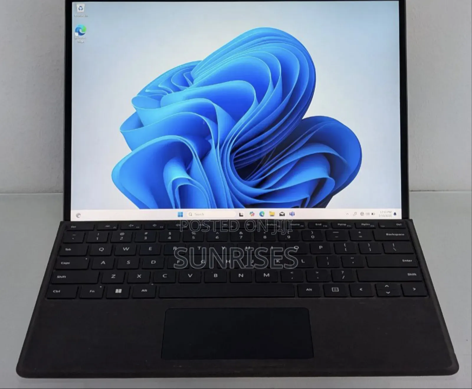 New Laptop Microsoft Surface Pro 9 16GB Intel Core I7 SSD 512GB