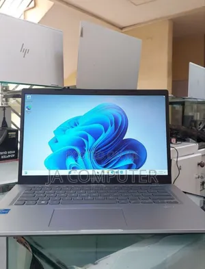 New Laptop Asus VivoBook 15 X505BA 8GB Intel Core I3 SSD 256GB