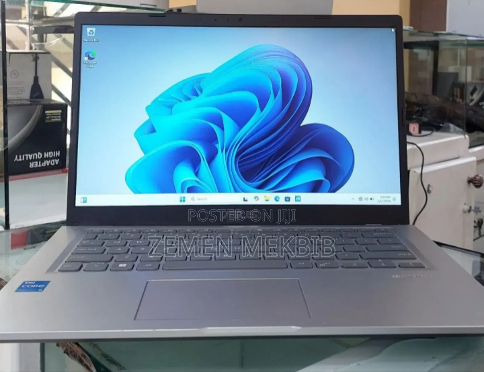 New Laptop Asus Vivobook 16 8GB Intel Core I3 SSD 256GB