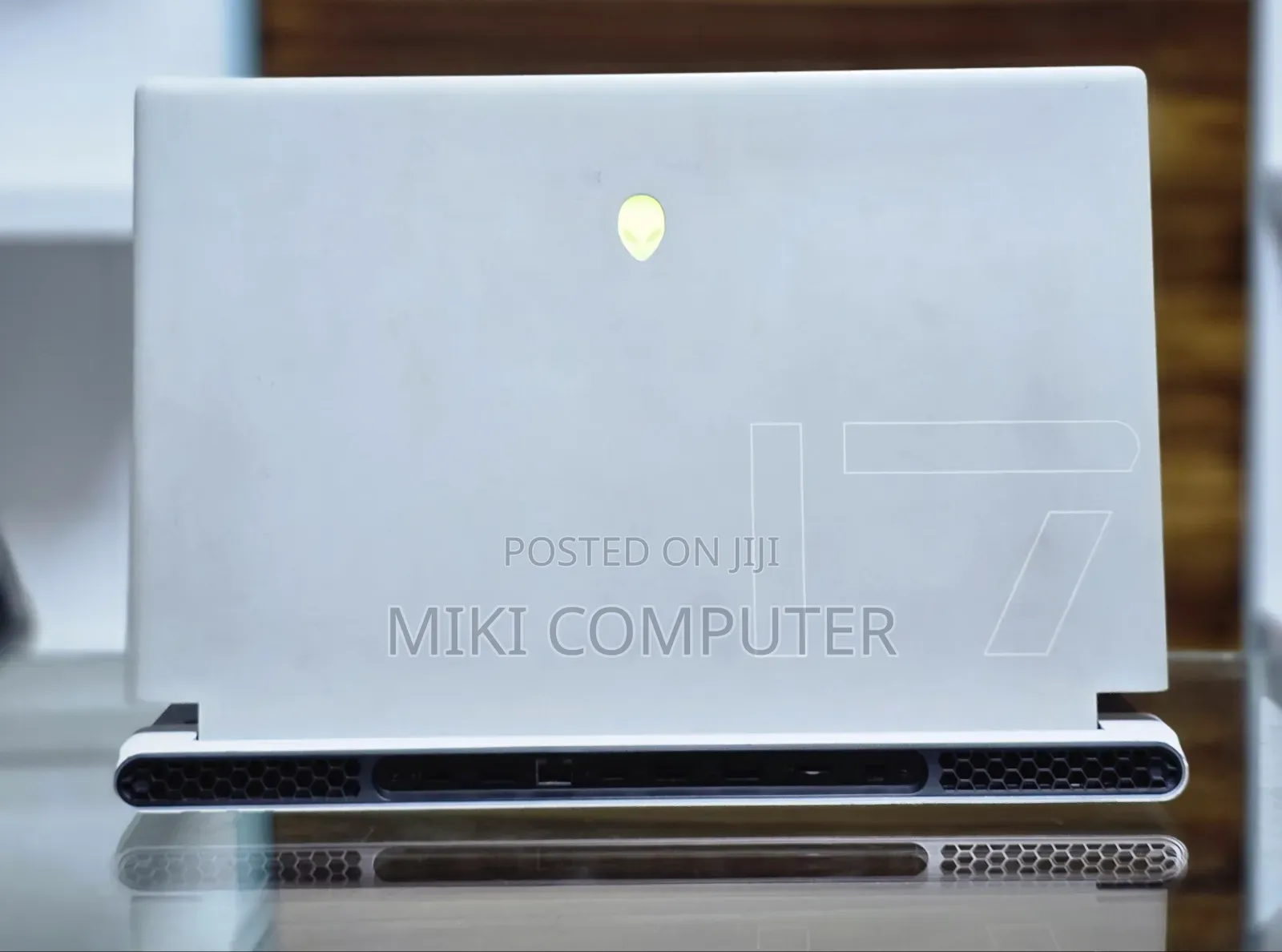 New Laptop Alienware M17x R2 16GB Intel Core I7 SSD 1T