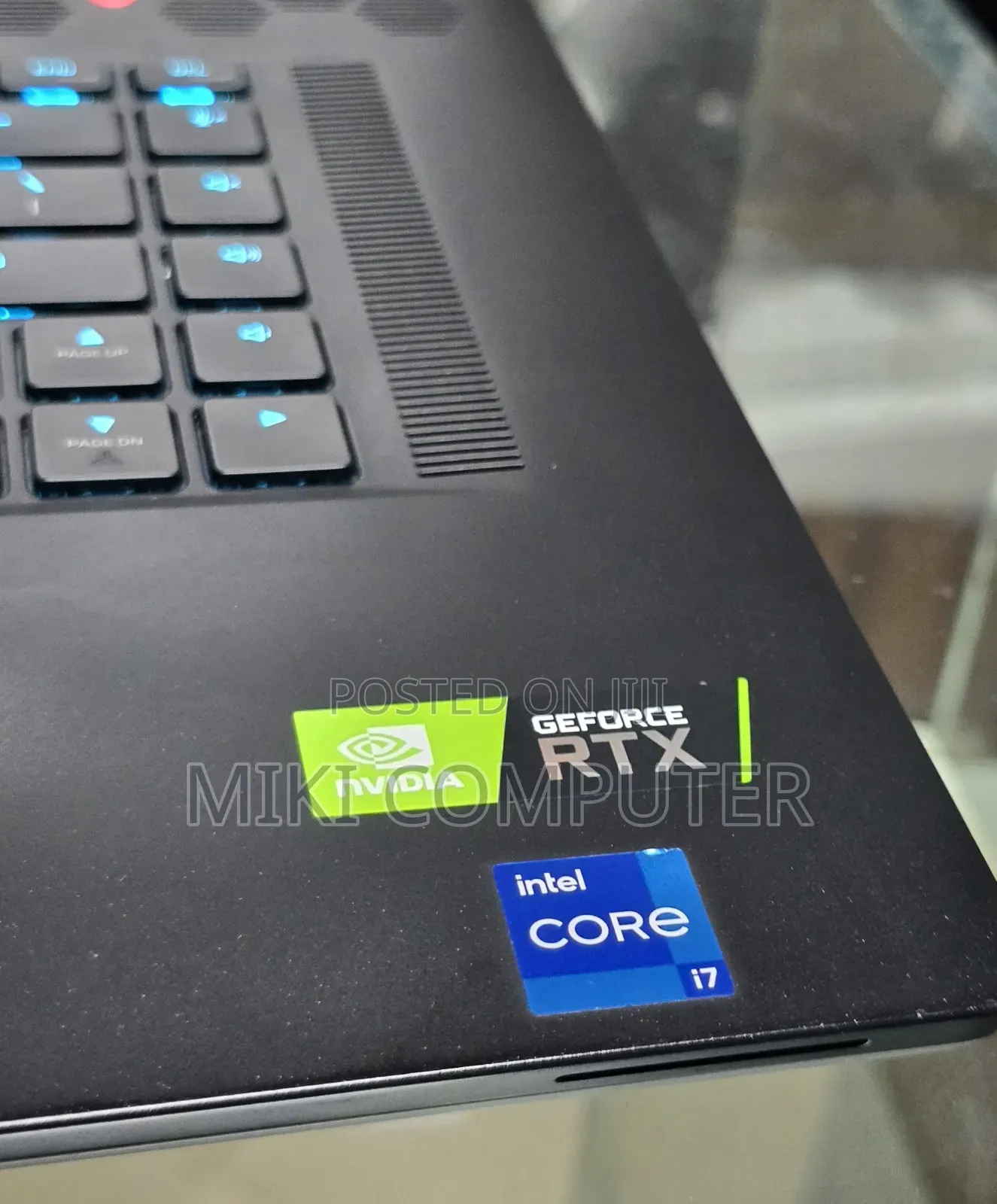 New Laptop Alienware M17x R2 16GB Intel Core I7 SSD 1T