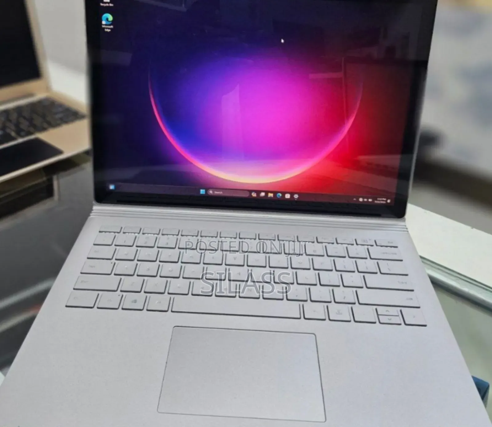 New Laptop Microsoft Surface Book 3 16GB Intel Core I7 SSD 256GB