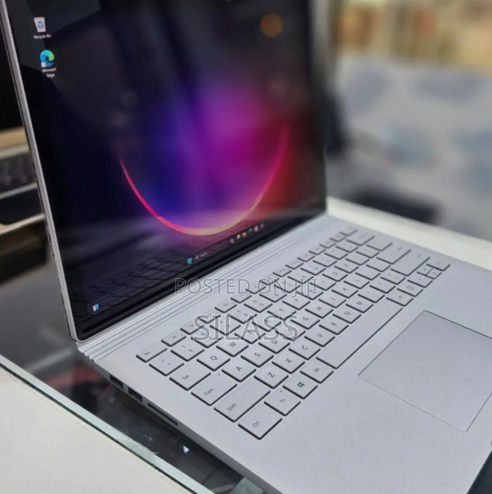 New Laptop Microsoft Surface Book 3 16GB Intel Core I7 SSD 256GB