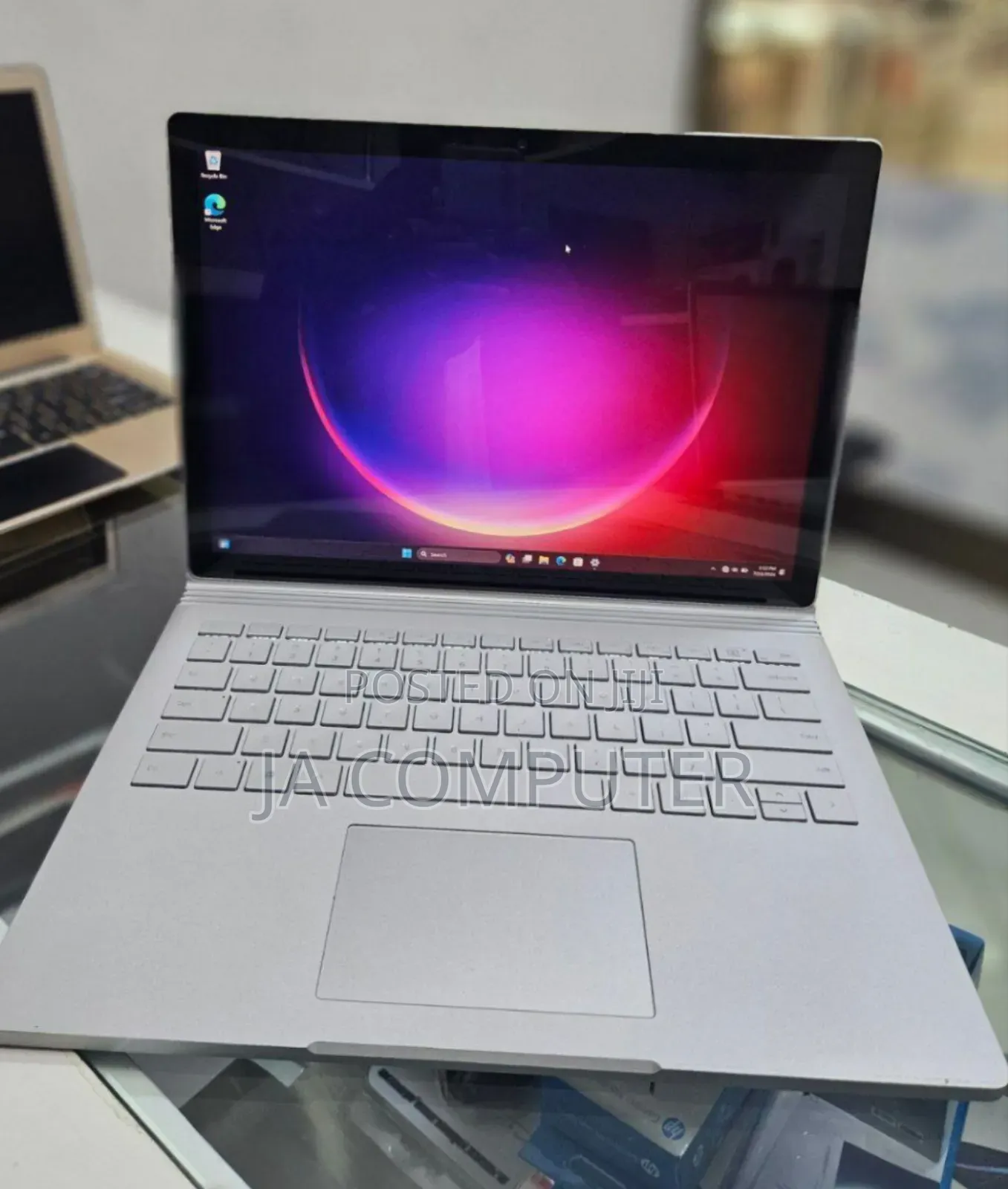 New Laptop Microsoft Surface 16GB Intel Core I7 SSD 256GB