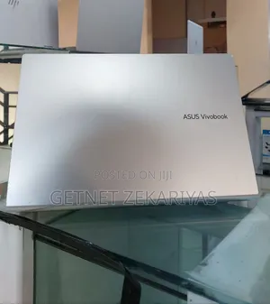 New Laptop Asus VivoBook 15 X505BA 8GB Intel Core I3 SSD 256GB