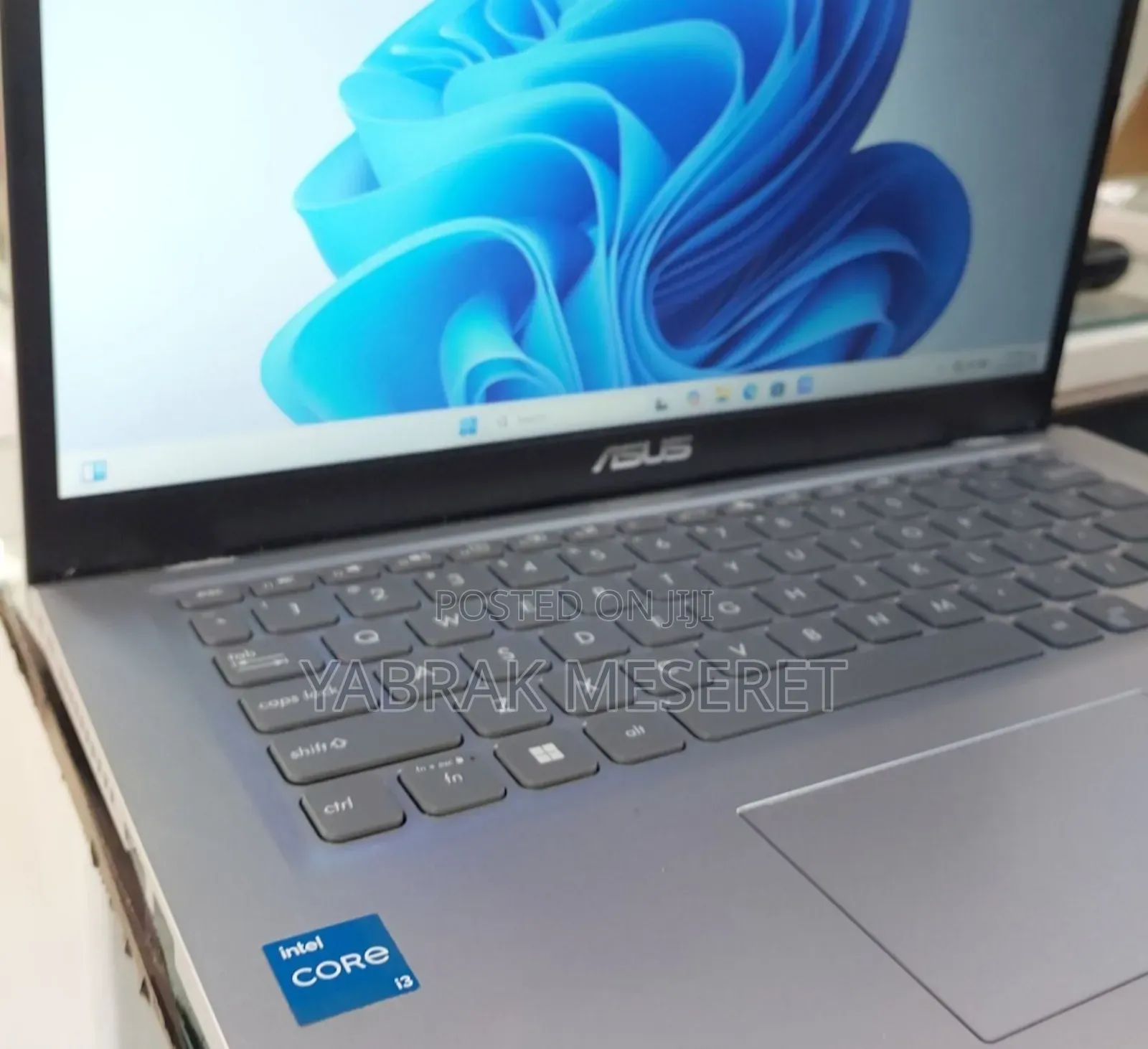 New Laptop Asus VivoBook 15 X505BA 8GB Intel Core I3 SSD 256GB