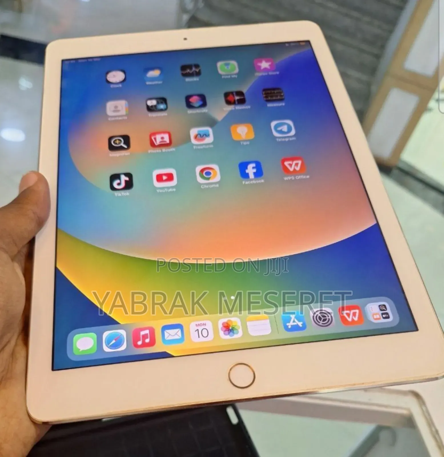 New Apple iPad (2022) 128 GB Silver