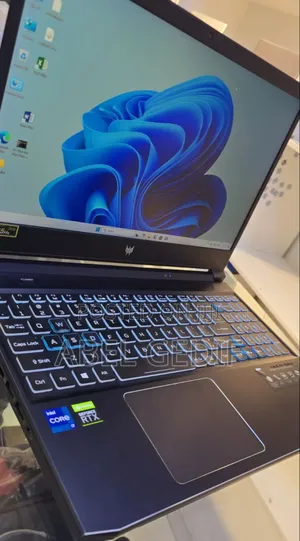 New Laptop Acer Predator Helios 300 16GB Intel Core I7 SSD 1T