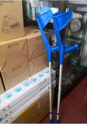Photo - Crutches×Crutche/Extremity Injuries/Neurological Impairment