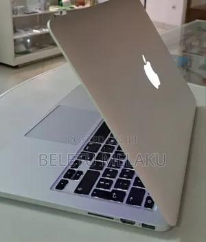 New Laptop Apple MacBook Pro 8GB Intel Core I5 SSD 256GB