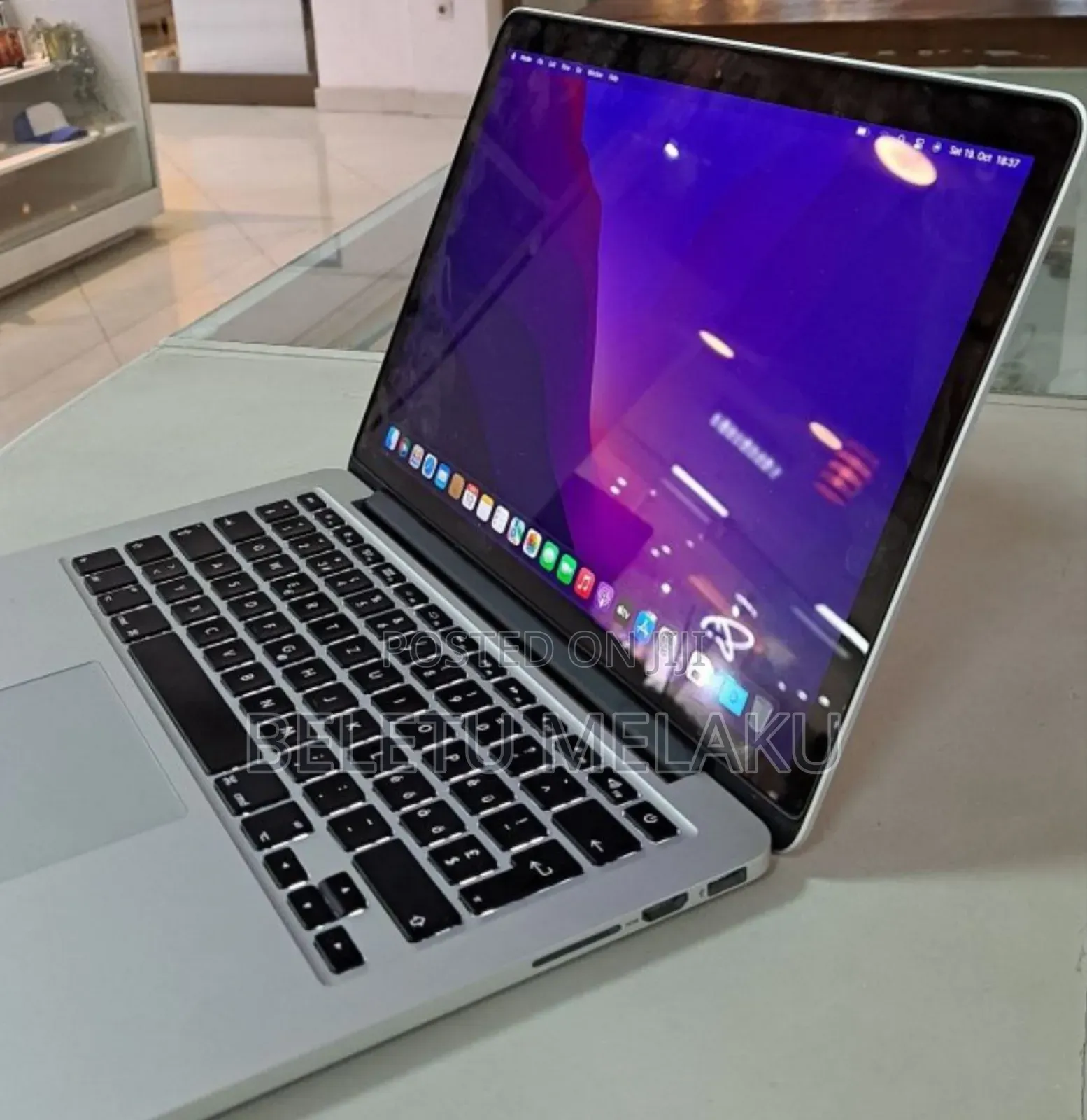 New Laptop Apple MacBook Pro 8GB Intel Core I5 SSD 256GB