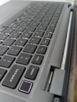 New Laptop Dell Latitude 7450 32GB Intel Core Ultra 7 SSD 512GB