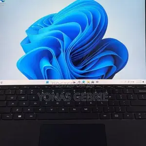 New Laptop Microsoft Surface Pro 9 16GB Intel Core I7 SSD 512GB