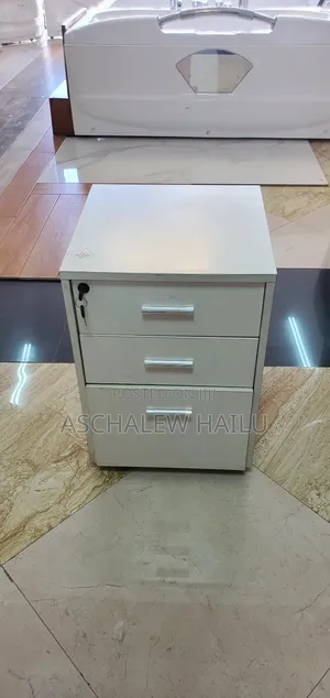 Photo - Medium Size Office Shelf ዘመናዊ የቢሮ ሼልፍ