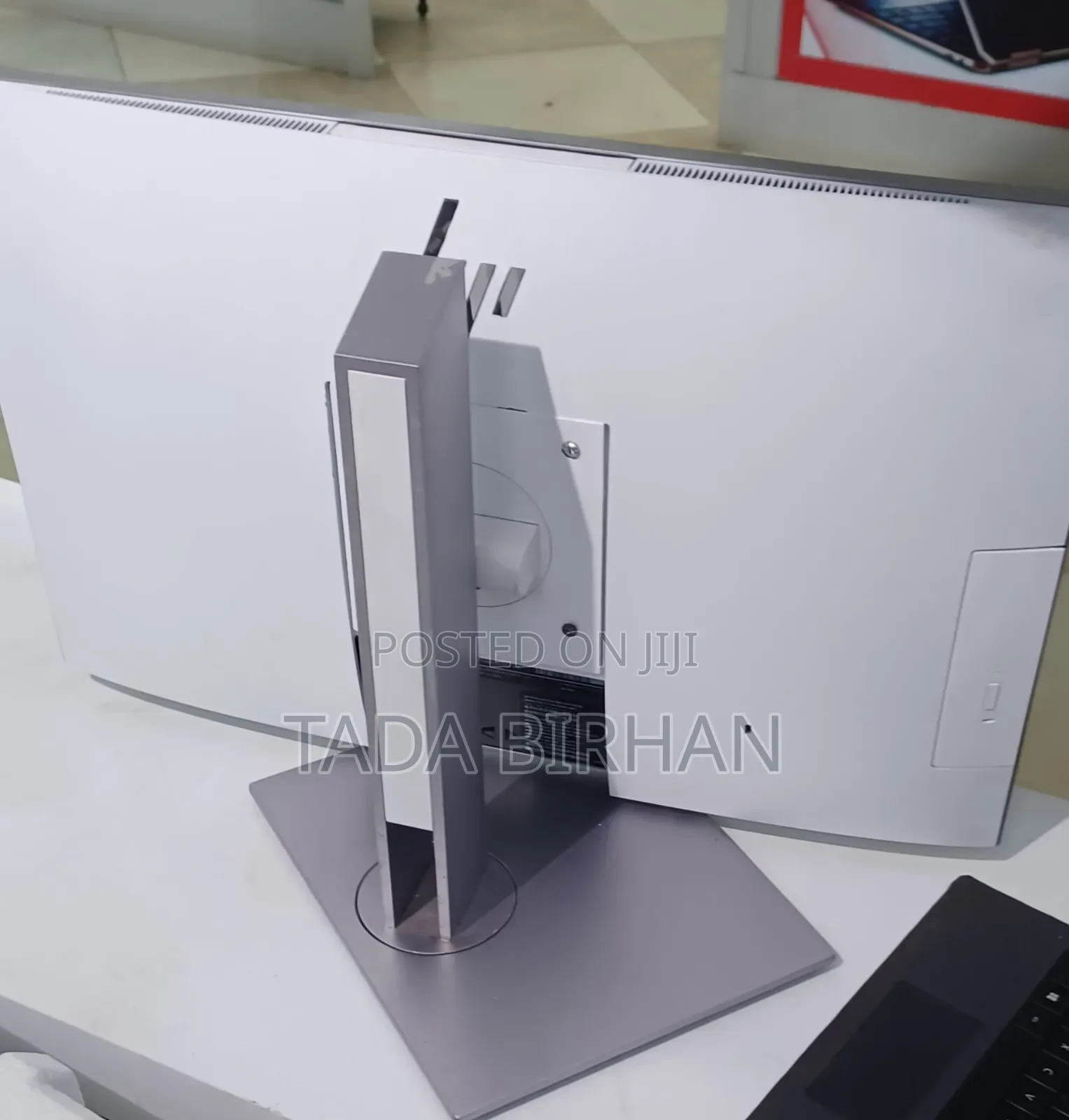 New Desktop Computer HP 200 G4 22 All-in-One 8GB Intel Core I7 HDD 1T