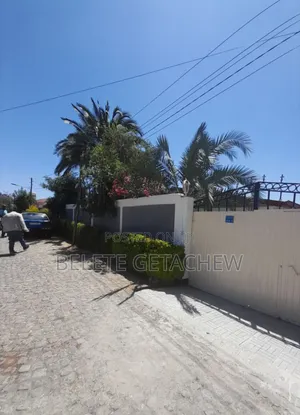 3bdrm Villa in Ayat, Villa House, Bole for sale