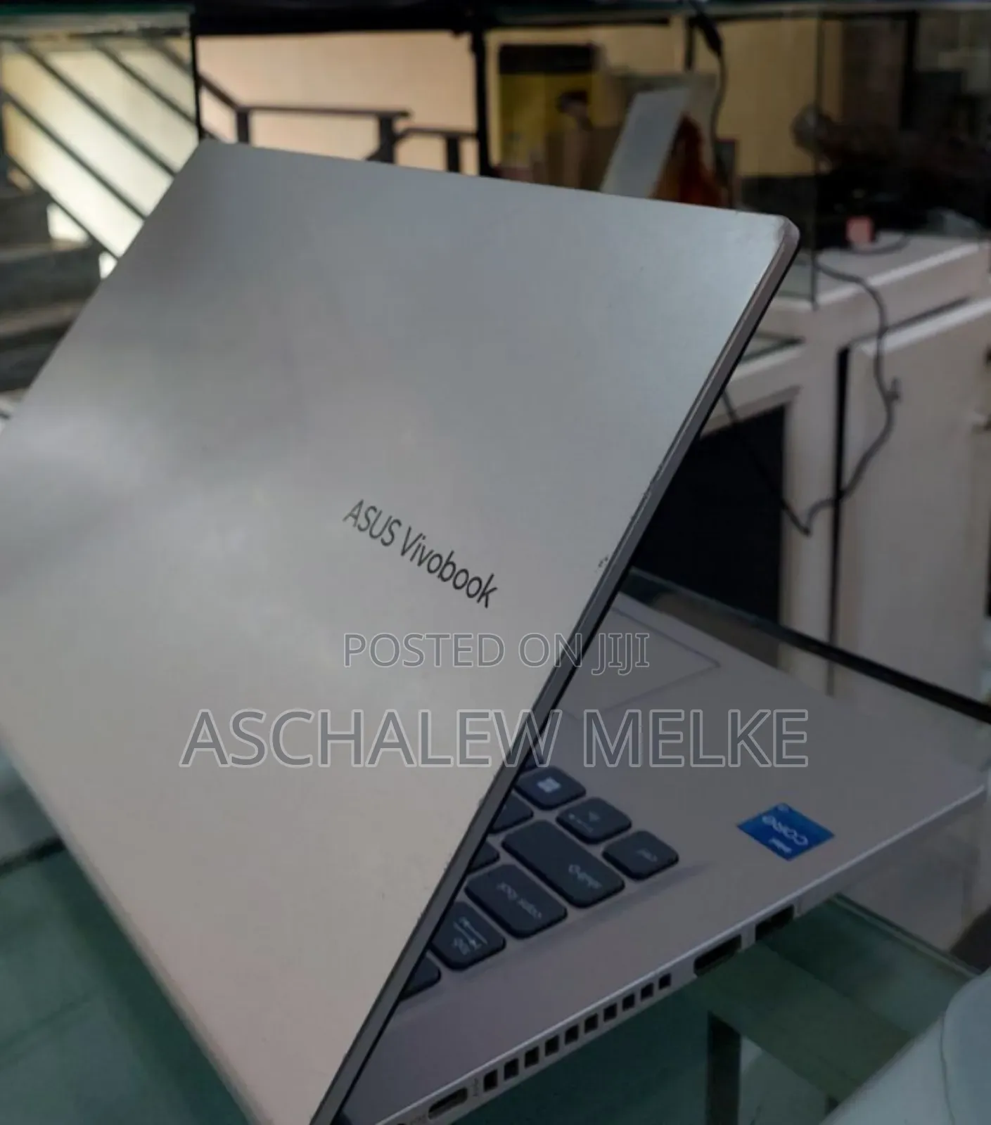 New Laptop Asus VivoBook 15 X505BA 8GB Intel Core I3 SSD 256GB