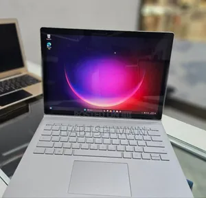 New Laptop Microsoft Surface Book 3 16GB Intel Core I7 SSD 256GB