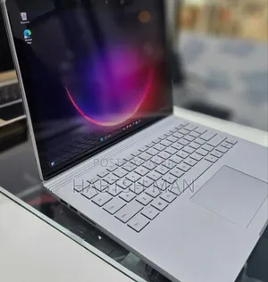 New Laptop Microsoft Surface Book 3 16GB Intel Core I7 SSD 256GB