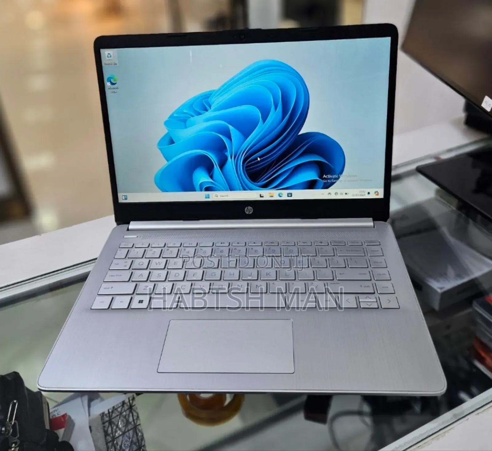 New Laptop HP Stream Notebook 8GB Intel Core I7 SSD 512GB