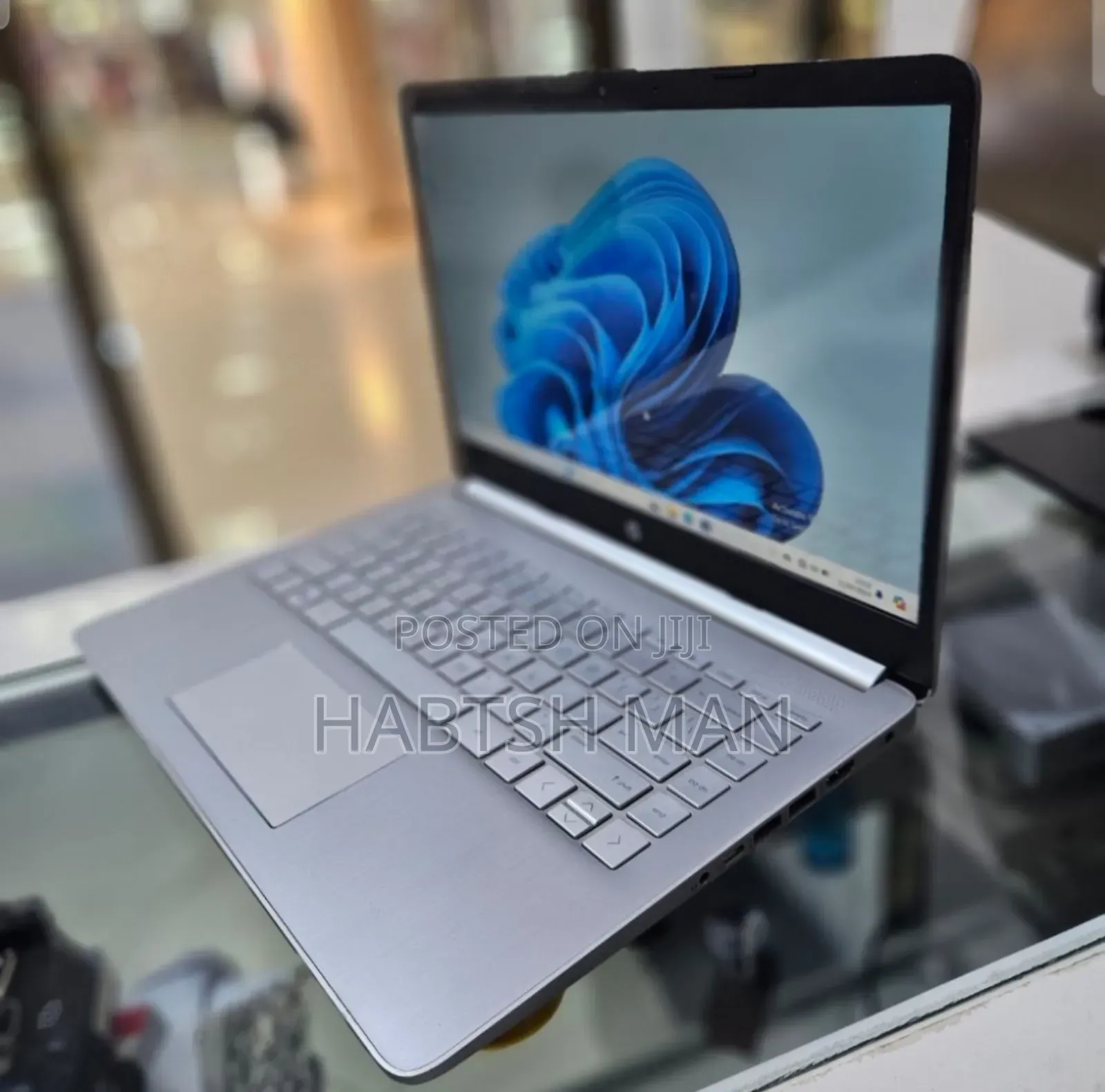 New Laptop HP Stream Notebook 8GB Intel Core I7 SSD 512GB