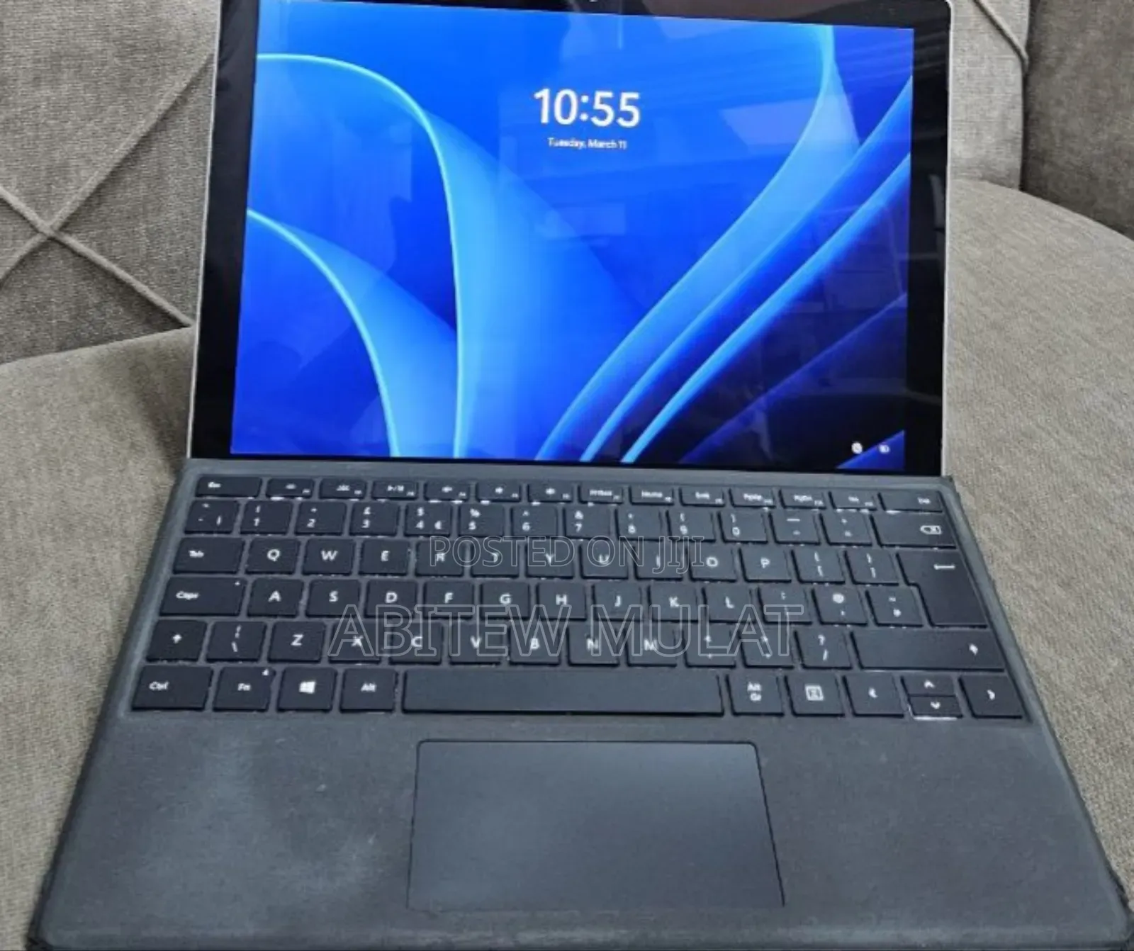 New Laptop Microsoft Surface 8GB Intel Core I7 SSD 256GB