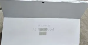 New Laptop Microsoft Surface 8GB Intel Core I7 SSD 256GB