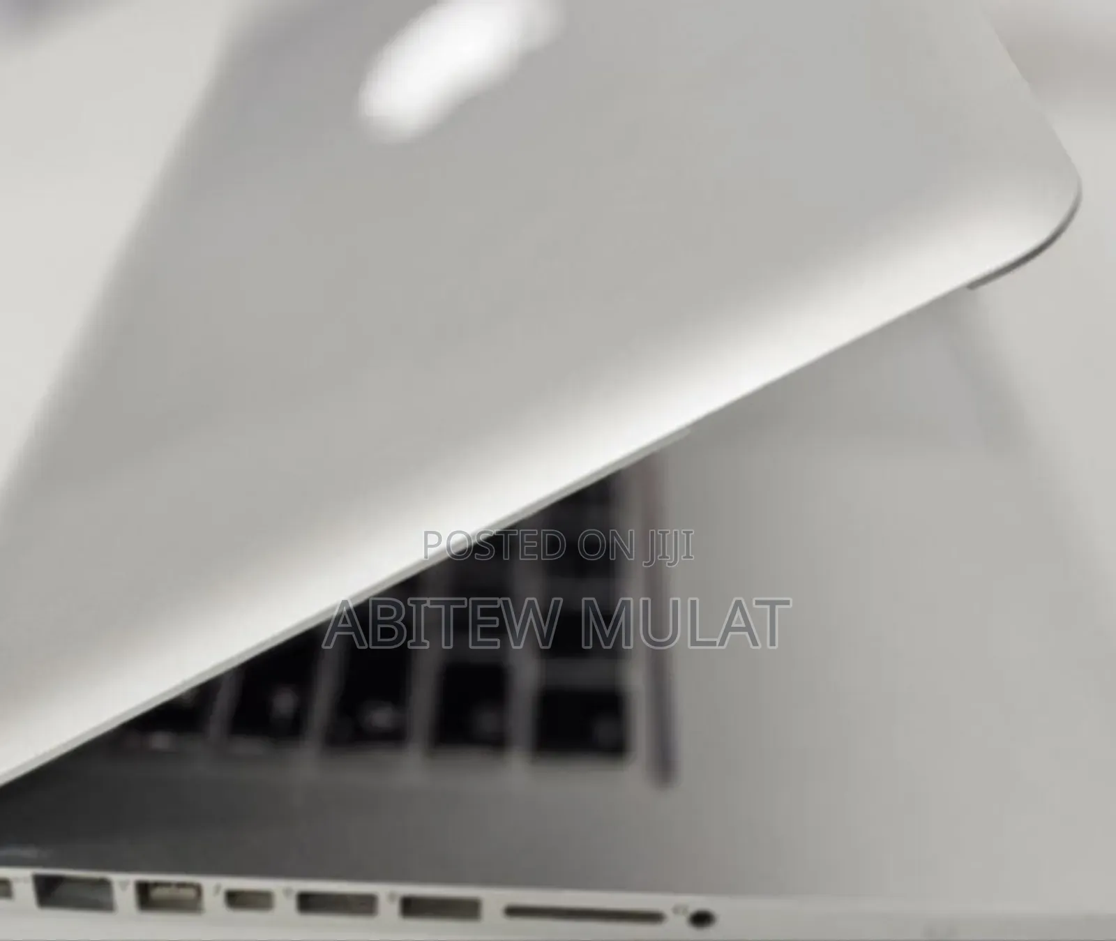 New Laptop Apple MacBook Pro 2012 4GB Intel Core I5 SSD 128GB