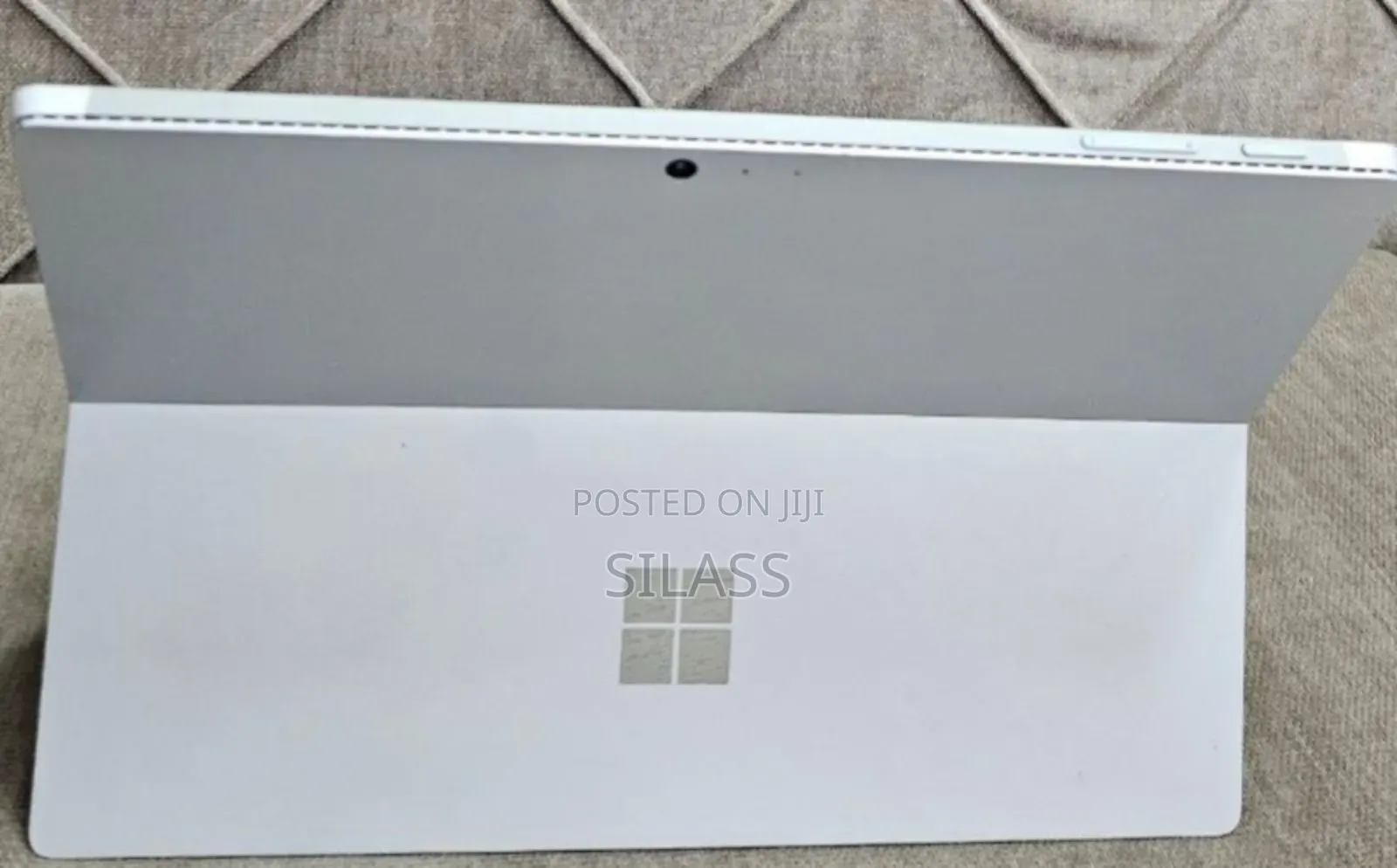 New Laptop Microsoft Surface 8GB Intel Core I7 SSD 256GB