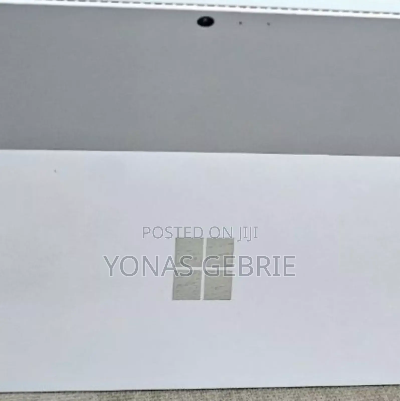 New Laptop Microsoft Surface 8GB Intel Core i7 SSD 256GB