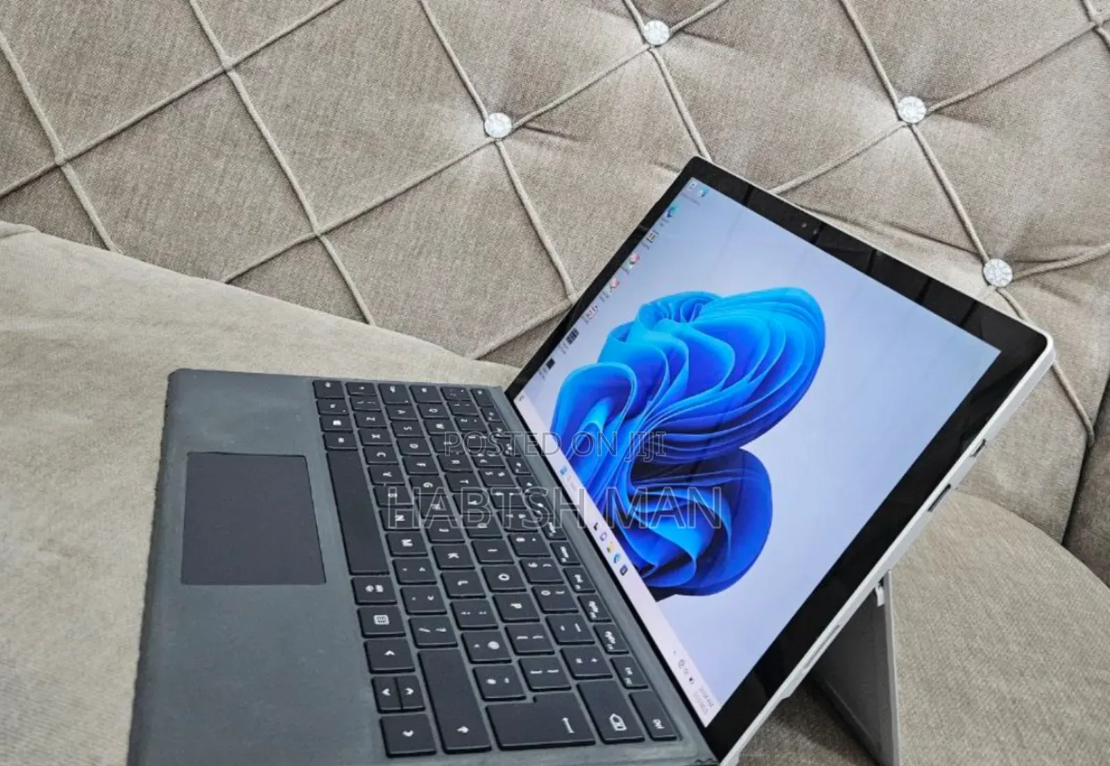 New Laptop Microsoft Surface Pro 4 8GB Intel Core I7 SSD 256GB