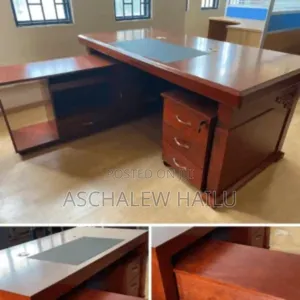 High End Modern Wooden Executive Manager Office Desk