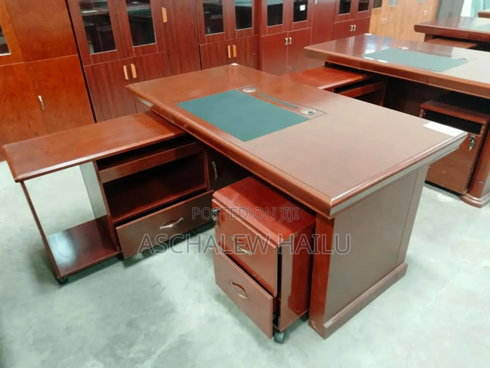 High End Modern Wooden Executive Manager Office Desk