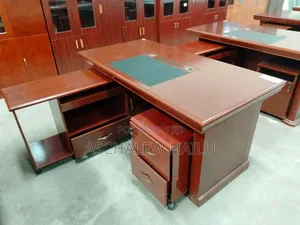 High End Modern Wooden Executive Manager Office Desk