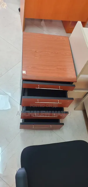 Styles Storage Shelf Modern Office Cabinet
✓
ዘመናዊ
የቢሮ ሼልፍ/