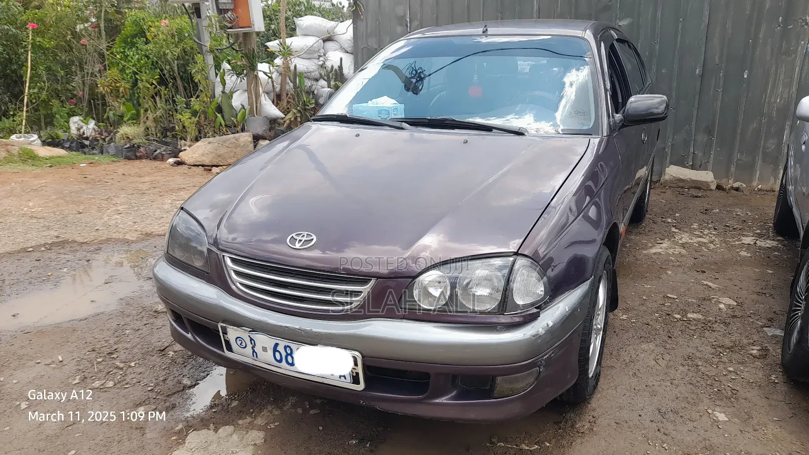 Toyota Avensis 1.6 VVT-i 2000 Burgundy