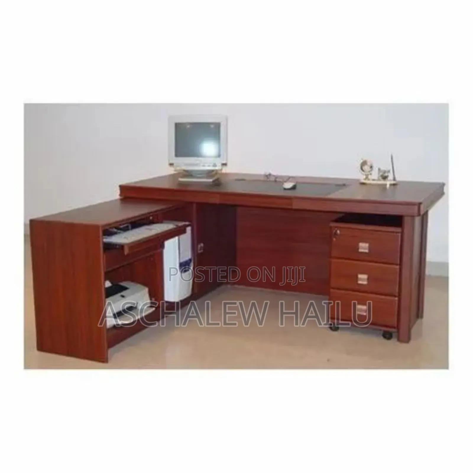 Managerial Table for Office