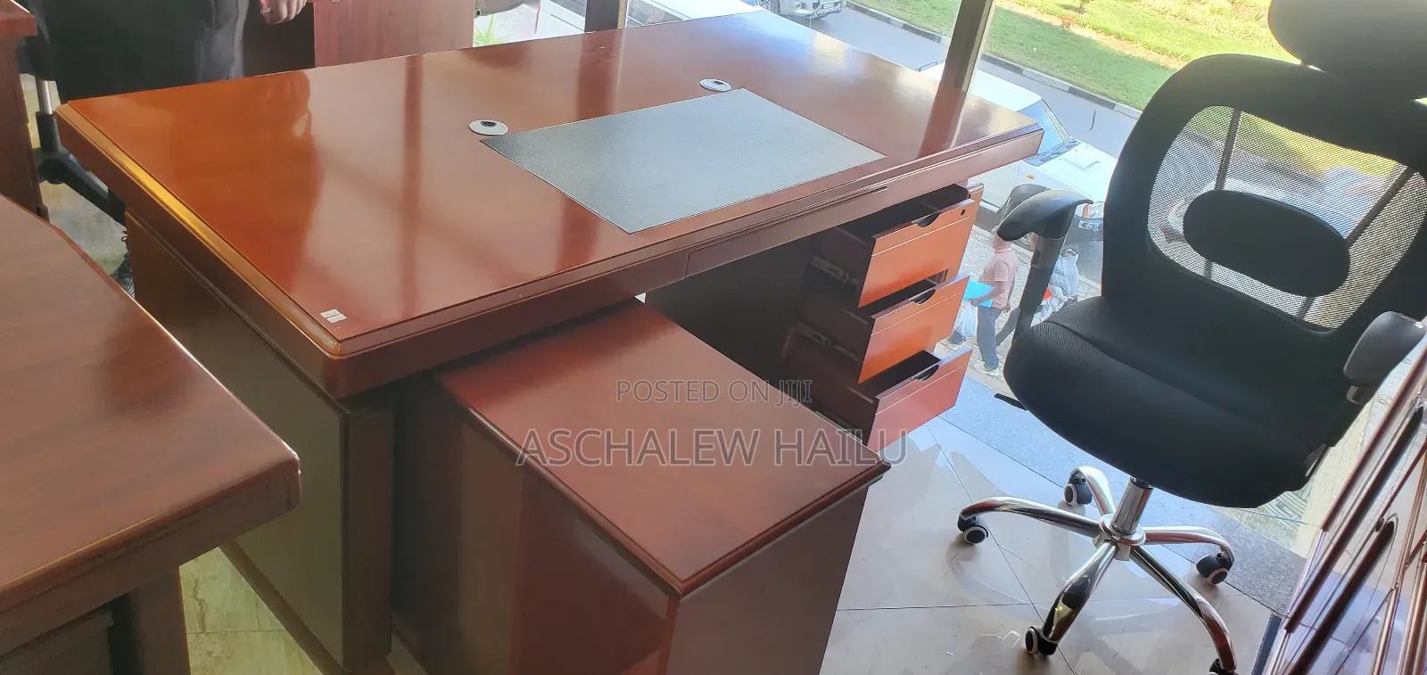 Vip Manageral Table Classic