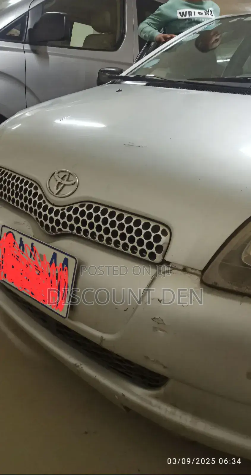 Toyota Yaris 1.5 2000 Silver