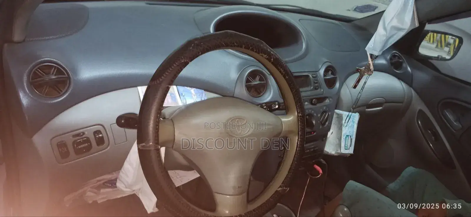 Toyota Yaris 1.5 2000 Silver