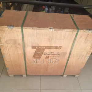 Total 100l Air Compressor