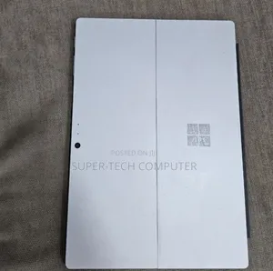 New Laptop Microsoft Surface 8GB Intel Core I7 SSD 256GB