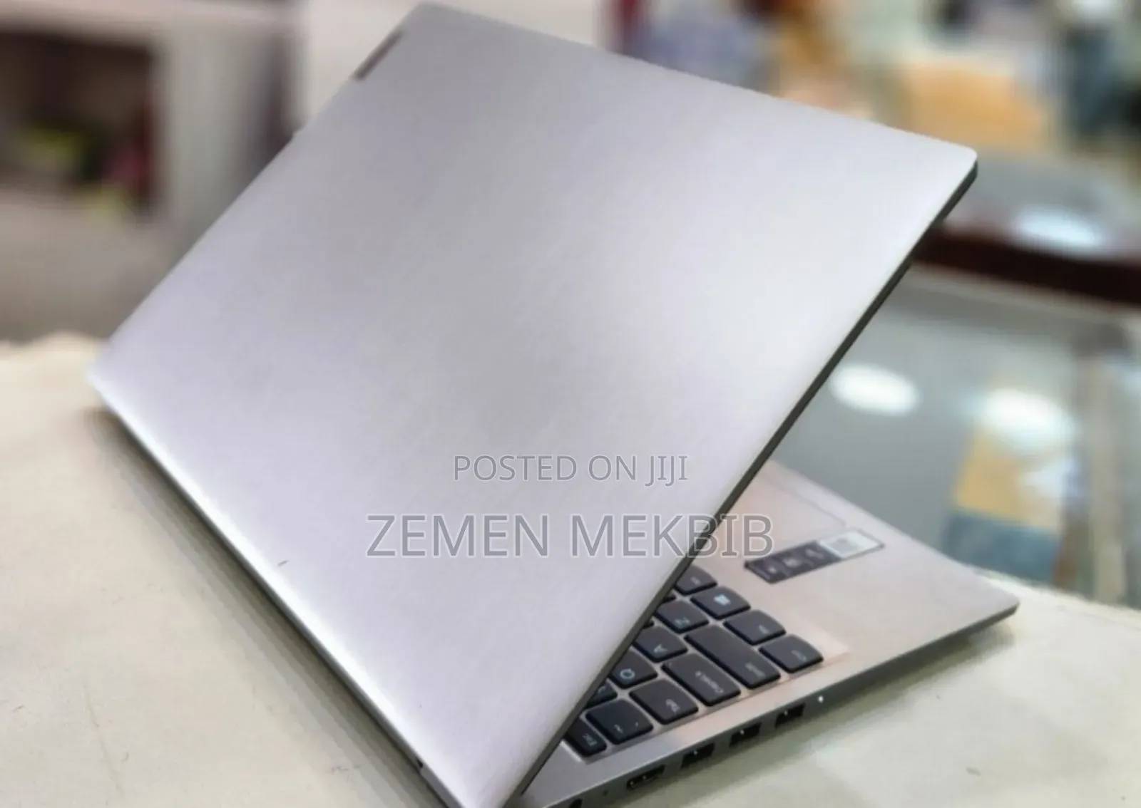 New Laptop Lenovo Ideapad 3 8GB Intel Core I3 SSD 256GB